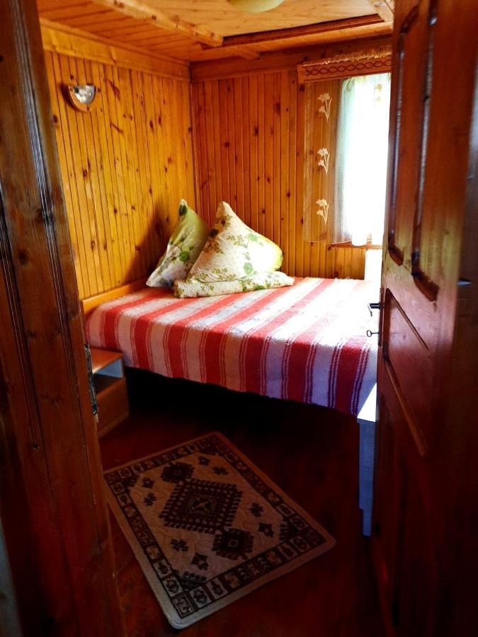 Casa Cozorici Sadova (Suceava) Exterior foto